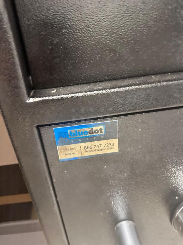 Excellent Condition – Heavy-Duty Drop Safe – Bluedot Safes – Electronic Lock –  Code BPT 18 - Image 4 of 4