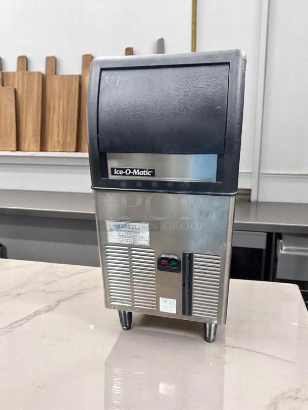 Excellent Condition Ice Maker – Ice-O-Matic – Compact Undercounter – 115V – Fully Tested & Working! - Image 2 of 6