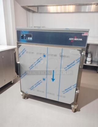 BRAND-NEW HOT HOLDING CABINET – Alto-Shaam 750-S – Stainless Steel – 120V – Digital Controls