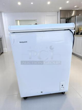 Excellent Condition Chest Freezer – Hotpoint HCM5QWBWW – Compact – 115V – Fully Tested & Working!