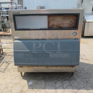 One Hoshizaki Ice Bin. 38.5X39X54 - Item #1188292