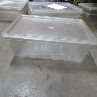 One 12.5 Gallon Food Storage Container With Lid