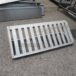 One Wall Mount Aluminum Dunnage Rack. 48X21X13