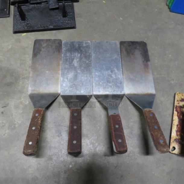 XXL Hamburger Turner. 4XBID - Image 1 of 1