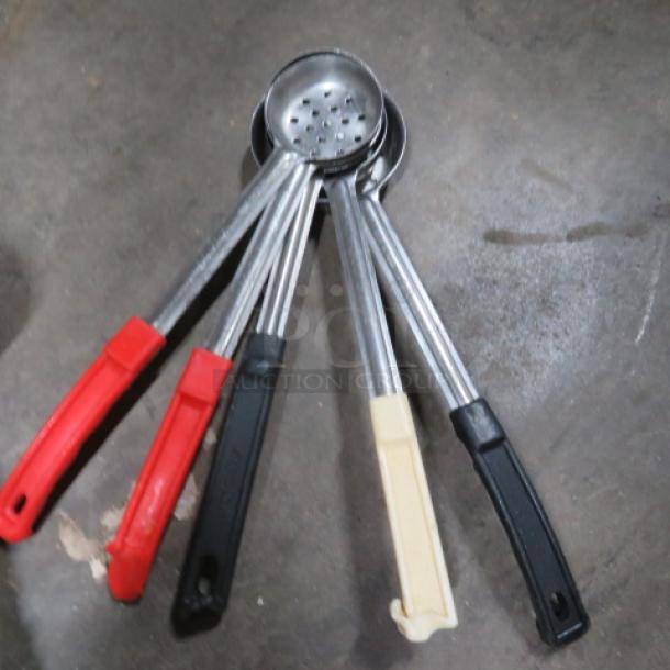 Assorted Perforated Spoodle. 5XBID - Image 1 of 1