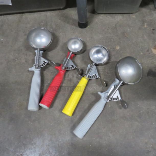 Assorted Disher. 4XBID - Image 1 of 1