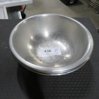 13 Inch Stainless Steel Mixing Bowl. 5XBID
