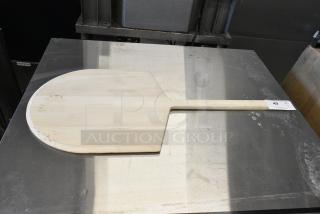 BRAND NEW SCRATCH AND DENT! American Metalcraft 16" x 17" Wood Pizza Peel with 19" Handle 3616