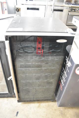 Haier HVD036E Mini Cooler Merchandiser. 115 Volts, 1 Phase. Tested and Working! - Item #1182869