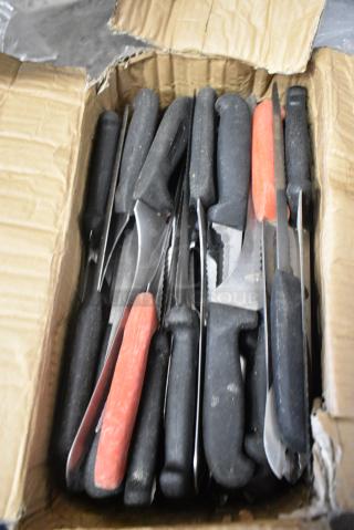 Box of SHARPENED Stainless Steel Knives Including Serrated Bread Knife.