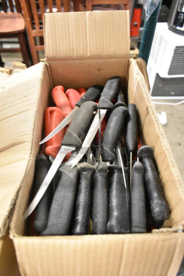 2 Boxes of SHARPENED Stainless Steel Knives Including Fillet Knife. 2 Times Your Bid! - Image 4 of 5