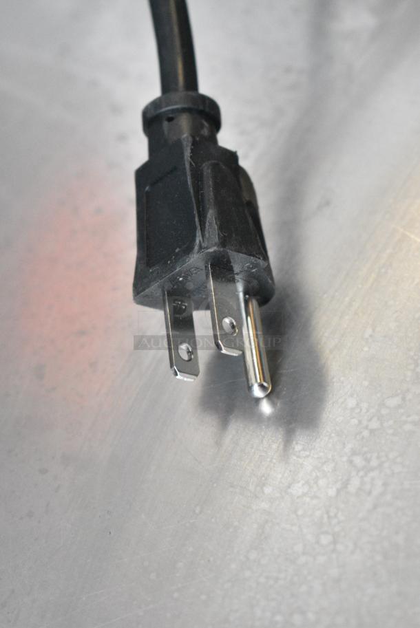 Galanz GLR25MBKE02 Mini Cooler. 115 Volts, 1 Phase. Tested and Working! - Image 5 of 6