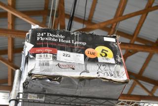 BRAND NEW SCRATCH AND DENT! Avantco 177HLDBL24BK 24" Black Dual Arm Flexible Stainless Steel Heat Lamp. 120 Volts, 1 Phase.