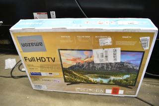 IN ORIGINAL BOX! Samsung UN32N5300 Full HD 32