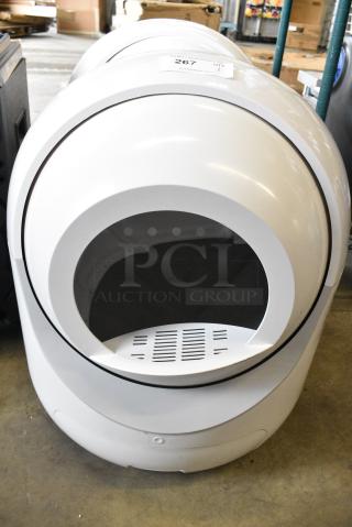 Self Cleaning Litter Box.