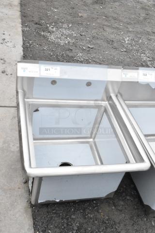BRAND NEW SCRATCH AND DENT! Steelton 522CS11818N 23 1/2" 18-Gauge Stainless Steel One Compartment Commercial Sink without Drainboard - 18" x 18" x 12" Bowl. No Legs.