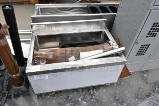 BRAND NEW SCRATCH AND DENT! Regency 600IB2120C0 Stainless Steel Ice Bin. - Item #1183295