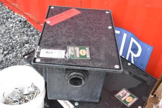 BRAND NEW SCRATCH AND DENT! Ashland PolyTrap 4807 14 lb. Grease Trap with Threaded Connections