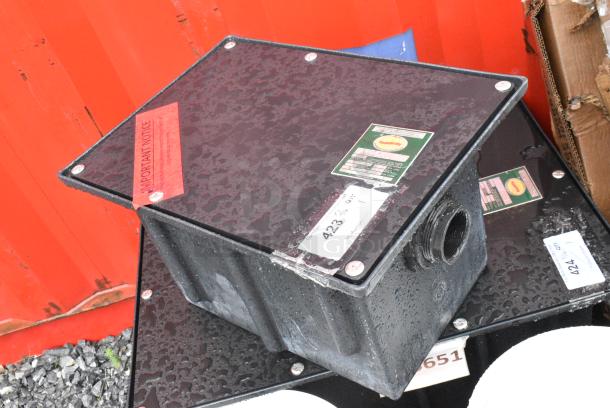 BRAND NEW SCRATCH AND DENT! Ashland PolyTrap 4807 14 lb. Grease Trap with Threaded Connections - Image 2 of 5