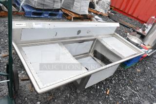 BRAND NEW SCRATCH AND DENT! Regency Stainless Steel Single Bay Sink w/ Dual Drain Boards. No Legs.