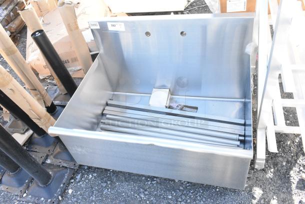 BRAND NEW SCRATCH AND DENT! Steelton 522US13624 36" x 24" x 14" Utility Sink for (1) 8" Center Faucet - Image 2 of 4