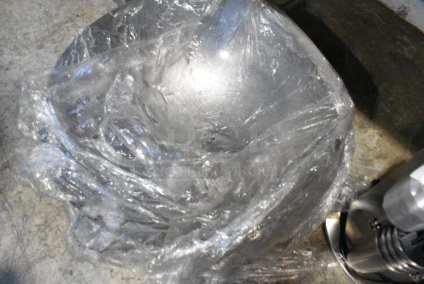 2 BRAND NEW SCRATCH AND DENT! Metal Wok. 2 Times Your Bid! - Image 3 of 4