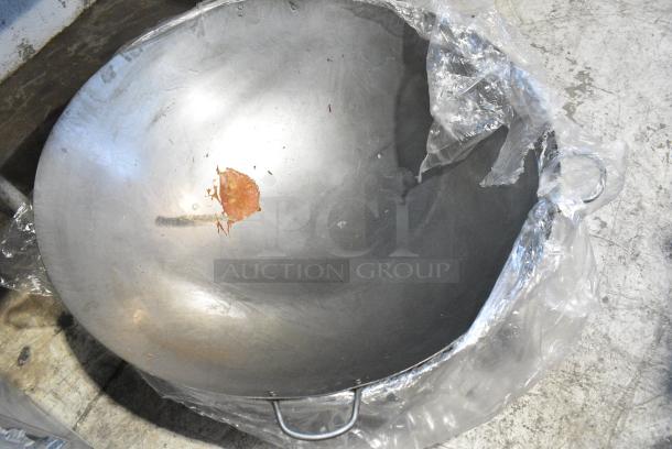 2 BRAND NEW SCRATCH AND DENT! Metal Wok. 2 Times Your Bid! - Image 4 of 4