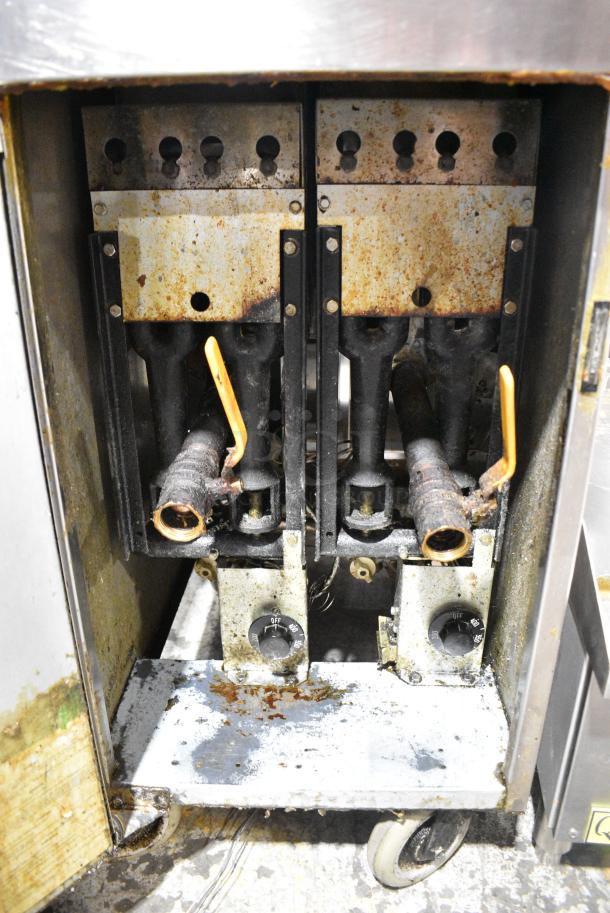 Sierra Stainless Steel Commercial Floor Style Natural Gas Powered Deep Fat Fryer on Commercial Casters. - Image 7 of 10