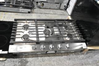 BRAND NEW SCRATCH AND DENT! LG CBGJ3623S/00 Stainless Steel Commercial Gas Powered Drop In 5 Burner Range. 120 Volts, 1 Phase.