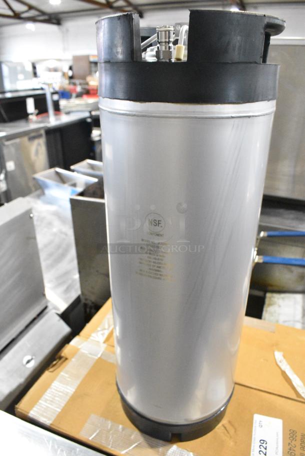 6 BRAND NEW SCRATCH AND DENT! Cornelius K2009 Metal 5 Gallon Ball Lock Corny Keg. 6 Times Your Bid! - Image 2 of 6