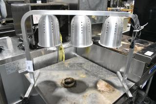 Metal Commercial 3 Head Warming Lamp. 115 Volts, 1 Phase. Tested and Working!