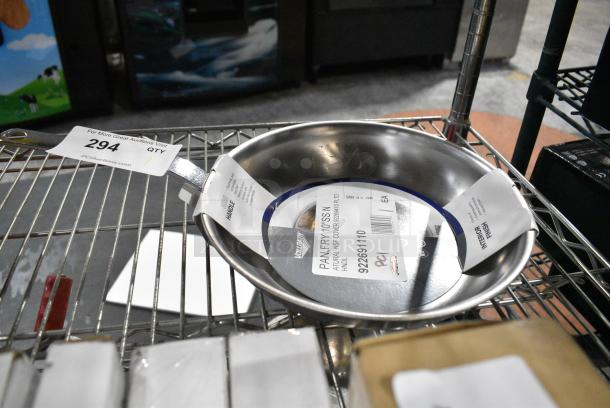 BRAND NEW SCRATCH AND DENT! Vollrath 922691110  Tribute 10" Tri-Ply Stainless Steel Fry Pan with Plated Handle 691110 - Image 1 of 2