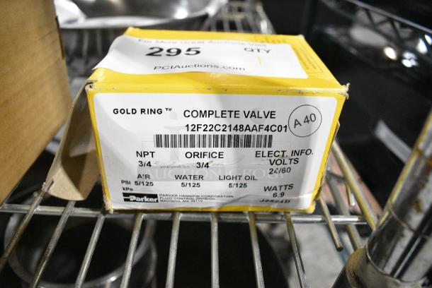 BRAND NEW SCRATCH AND DENT! Parker 12F22C2148AAF4C01 Complete Valve. - Image 1 of 3