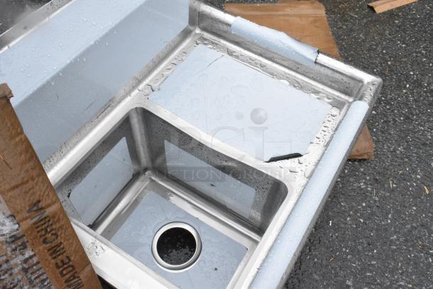 BRAND NEW SCRATCH AND DENT! Regency 600S31014212 Stainless Steel 3 Bay Sink w/ Dual Drain Board. - Image 5 of 8