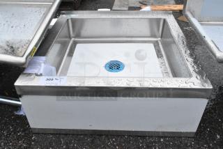 BRAND NEW SCRATCH AND DENT! Regency 600SM24246 29" 16-Gauge Stainless Steel One Compartment Floor Mop Sink - 24" x 24" x 6" Bowl