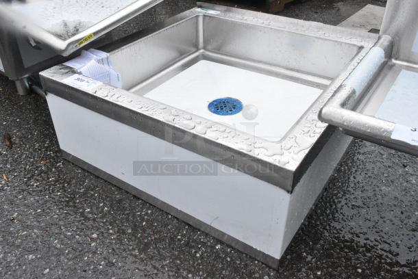 BRAND NEW SCRATCH AND DENT! Regency 600SM24246 29" 16-Gauge Stainless Steel One Compartment Floor Mop Sink - 24" x 24" x 6" Bowl - Image 3 of 6