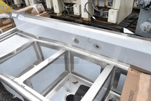 BRAND NEW SCRATCH AND DENT! Regency 600S31620218 Stainless Steel 3 Bay Sink w/ Dual Drain Boards. - Image 5 of 9