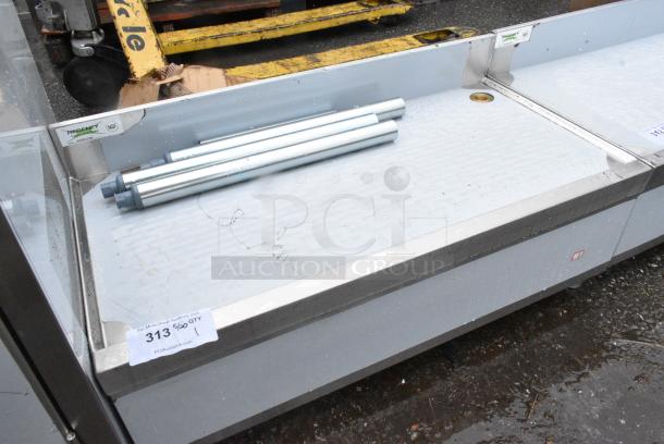 BRAND NEW SCRATCH AND DENT! Regency 600DBU1836 Stainless Steel Underbar Drainboard - 36" x 18" - Image 2 of 5