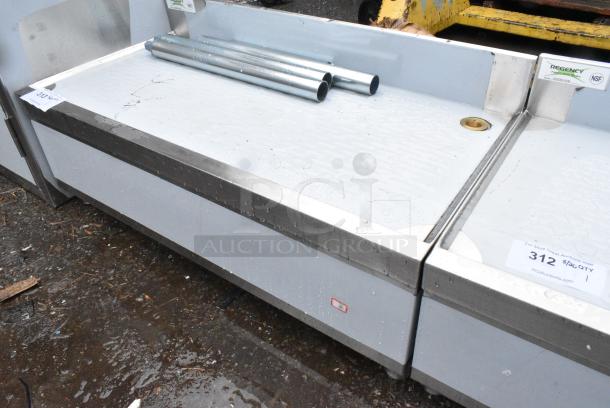 BRAND NEW SCRATCH AND DENT! Regency 600DBU1836 Stainless Steel Underbar Drainboard - 36" x 18" - Image 3 of 5