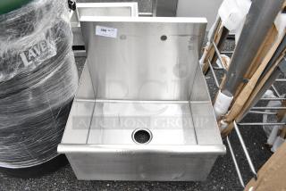 BRAND NEW SCRATCH AND DENT! Stainless Steel Single Bay Sink. No Legs.
