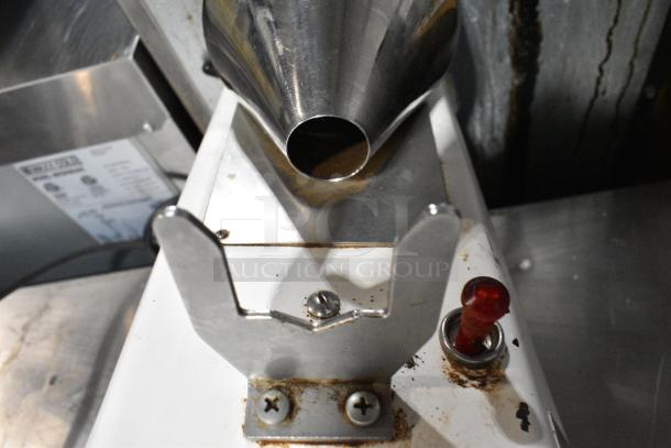 Mazzer Luigi Metal Commercial Countertop Espresso Bean Grinder. 115 Volts, 1 Phase. Tested and Does Not Power On - Image 15 of 15
