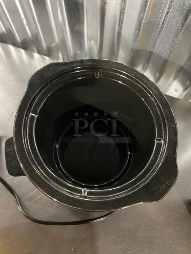 NEW! Toastmaster Commercial Black 1.5 Qt. Slow Cooker! With Toastmaster Countertop Single Burner! 2X Your Bid! - Image 6 of 11