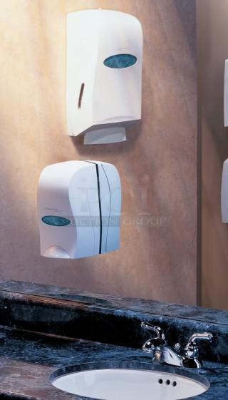 *NEW* IN BOX Kimberly-Clark Professional Universal Folded Towel Dispenser!