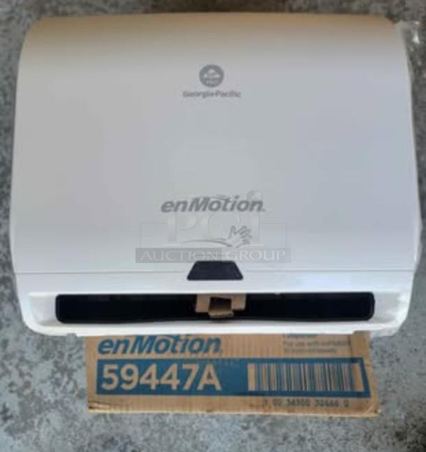 *NEW* IN BOX Georgia-Pacific Enmotion Automated Touchless PaperTowel Dispenser! - Image 1 of 3