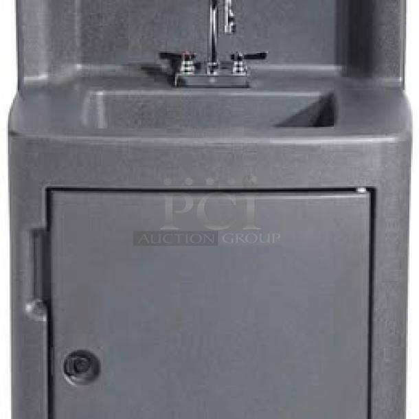 Crown-Verity Portable Hot/Cold Wash Station! - Image 7 of 9