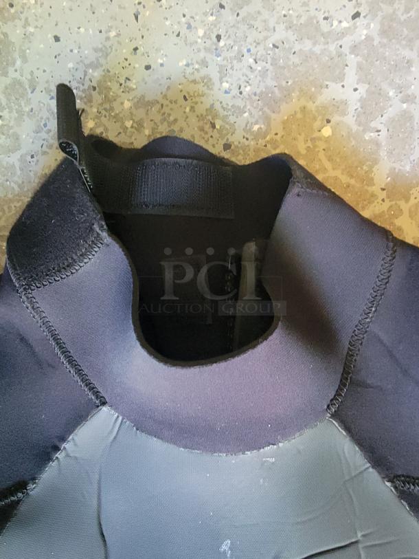 Body Glove 4/3mm Men's XL Back-zip Full Wetsuit - Image 2 of 10