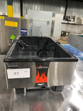 Vollrath Cayenne Series Commercial Stainless Steel Electric Powered Countertop Single Well Hot Food Warmer! Model: 1001 SN: N089-01613830-028! 120V! On Legs!