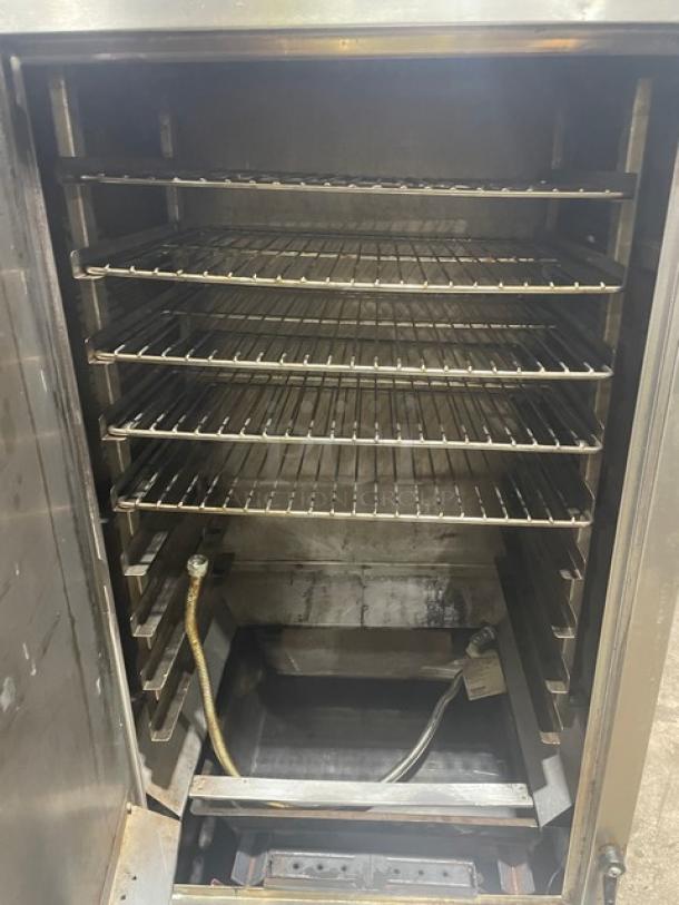 Town MasterRange Series Commercial Stainless Steel Natural Gas-Powered Full-Size Indoor Smokehouse Smoker Oven! With Left-Side Hinged Door! With Wired Oven Racks! Model: SM-30-L-SS-N SN: 144466! On Legs! - Image 5 of 8