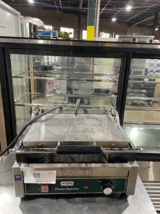 Waring Panini Supremo Series Commercial Stainless Steel Electric Powered Countertop Large Panini/Sandwich Press Grill! With Grooved Top Grate & Smooth Bottom Plate! Model: WDG250! 120V! On Legs!
