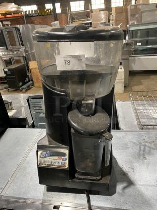 Vita-Mix Advance Series Commercial Electric Powered Countertop Ice/Food Portion Blending System! With Clear Polycarbonate Container & Double Insulated Hopper! Model: VM0126 SN: 001546-124! 120V! On Legs!